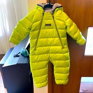 Patagonia baby bunting one-piece snowsuit 6-12 months